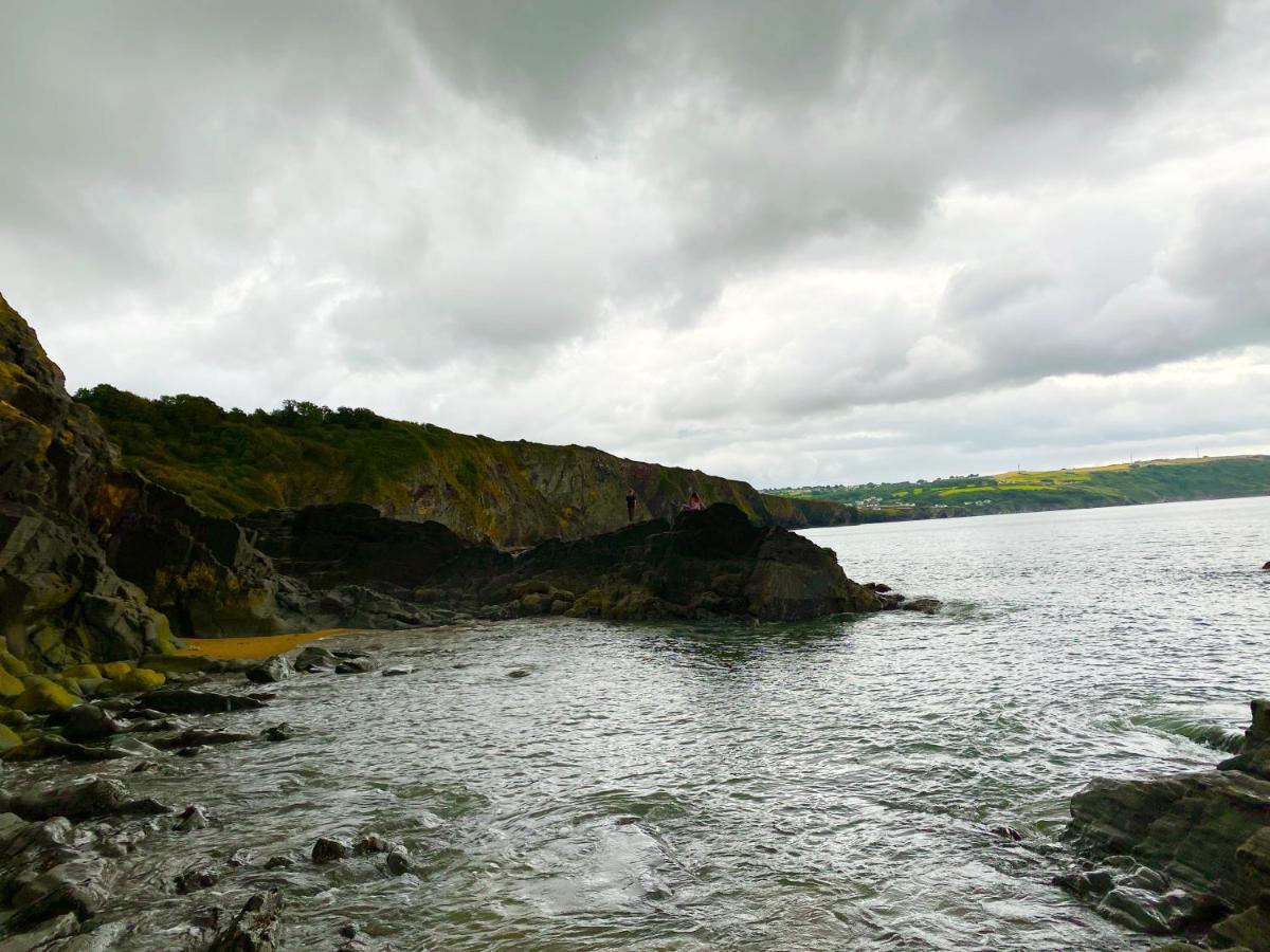 Wild Coastal Retreat At Troed Y Rhiw Aberporth, West Wales Villa Buitenkant foto